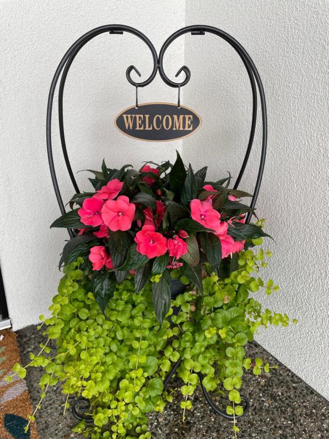 Shannon Heights B&B Вест-Келоуна Экстерьер фото